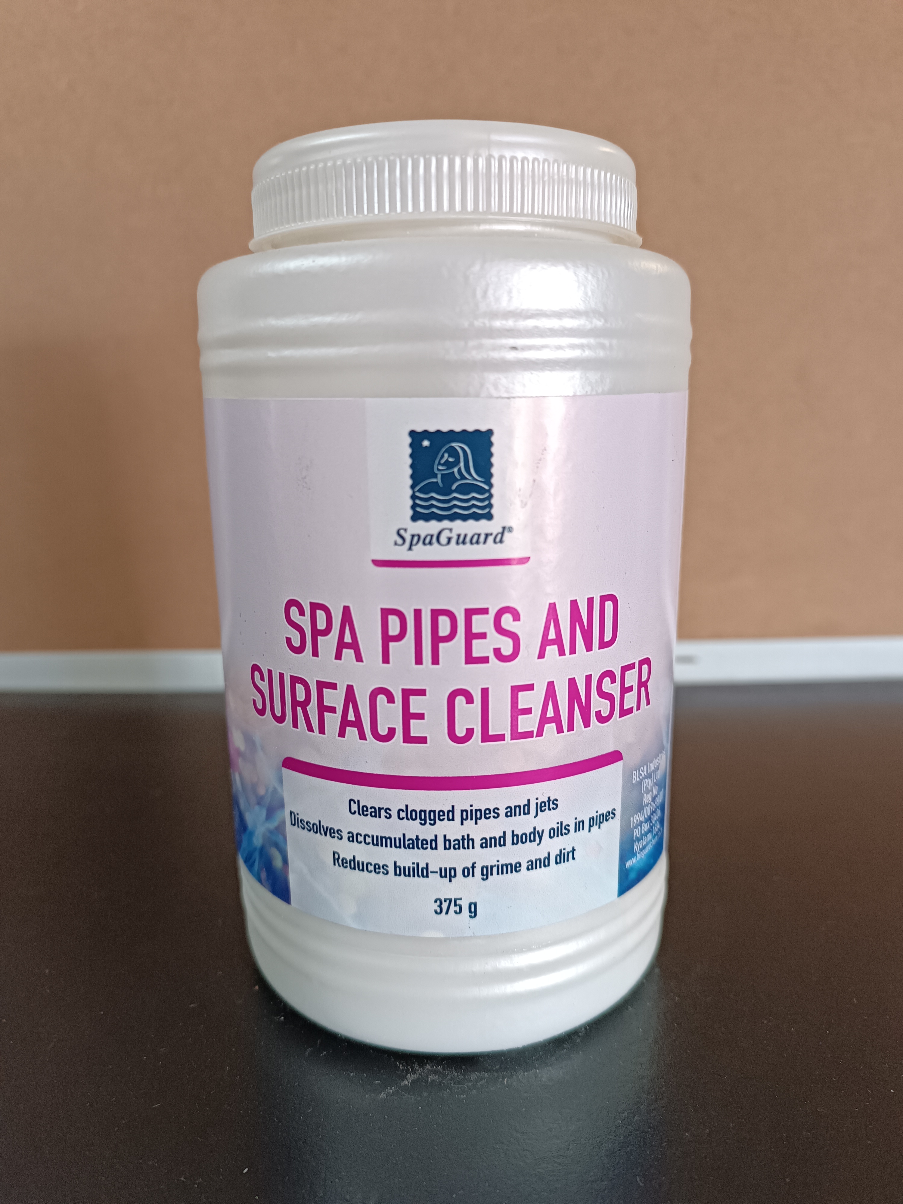 spa-pipes-and-surface-cleanser