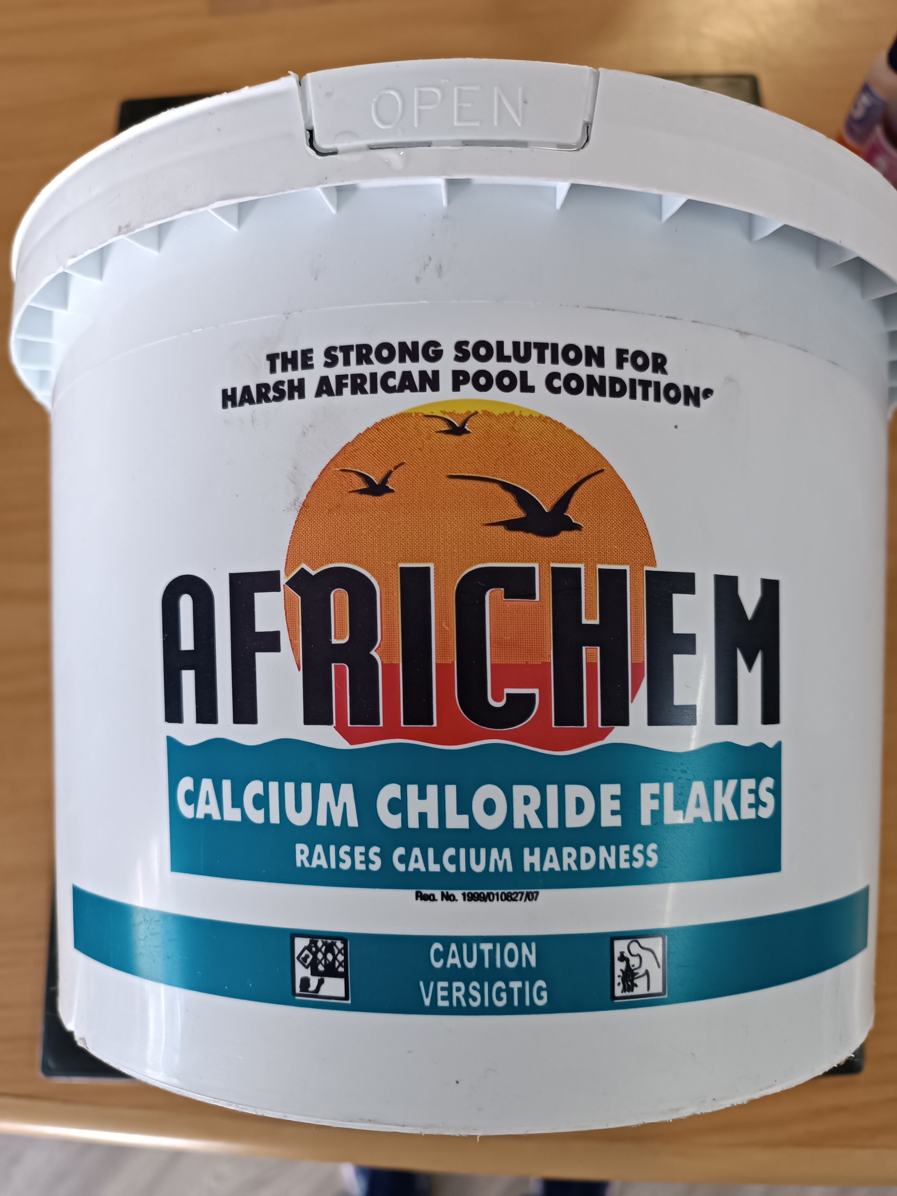 africhem--calcium-chloride-flakes-4kg