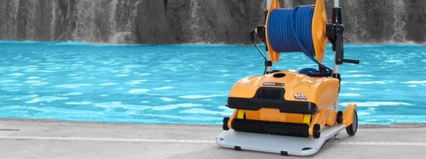 dolphin-robotic-pool-cleaner-wave-300